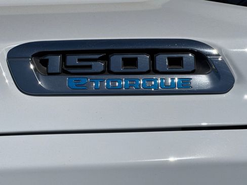 New 2026 RAM 1500 Laramie AWD/4WD image 25