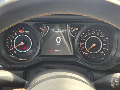 Used 2024 Jeep Wrangler Unlimited Sport AWD/4WD image 15