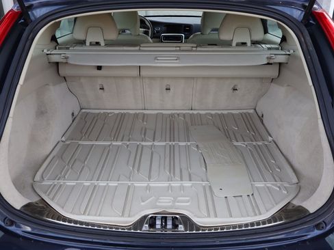 Used 2015 Volvo V60 T5 Premier image 19