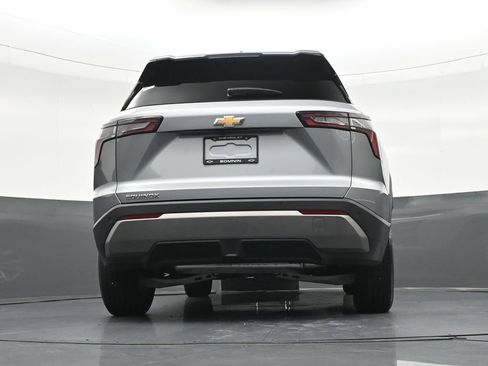 Used 2025 Chevrolet Equinox LT FWD image 28
