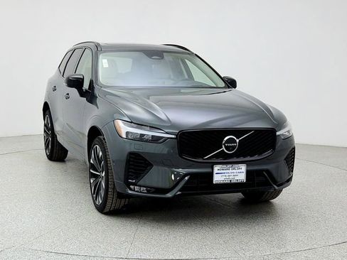 New 2026 Volvo XC60 B5 Ultra w/ Climate Package image 3