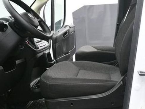 Used 2025 RAM ProMaster 2500 w/ Convenience Group image 14