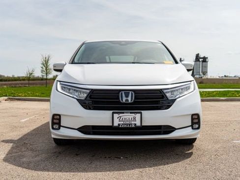 Used 2024 Honda Odyssey EX-L image 2