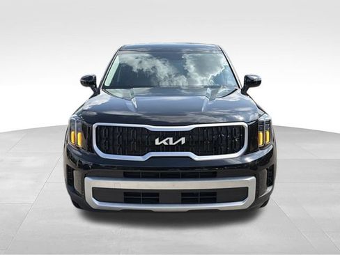 Used 2024 Kia Telluride LX FWD image 7