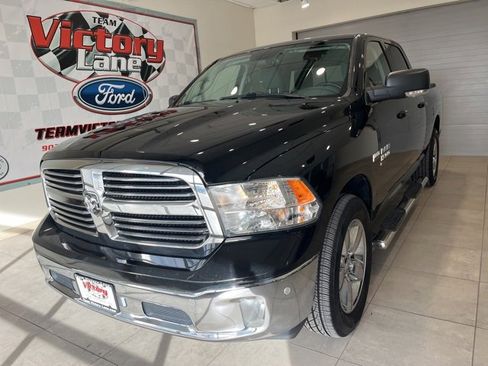 Used 2019 RAM 1500 Big Horn image 2