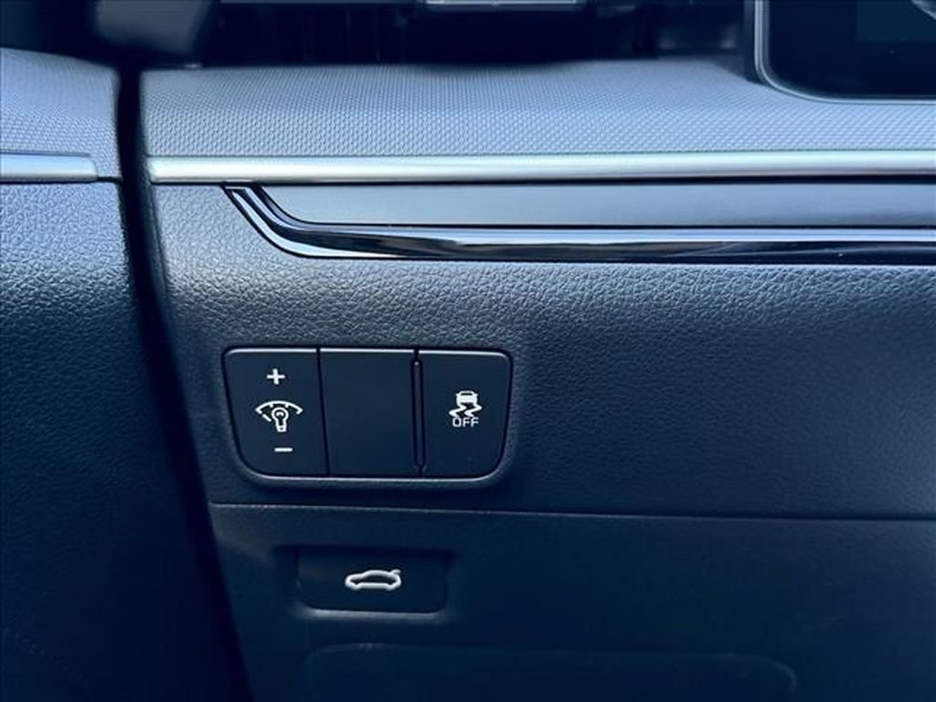 New 2026 Kia K5 LXS FWD image 19
