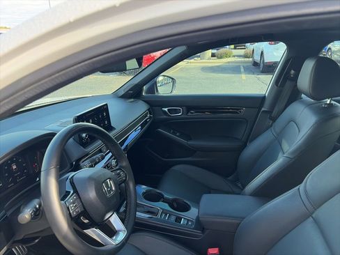 Used 2025 Honda Civic Sport Touring image 9