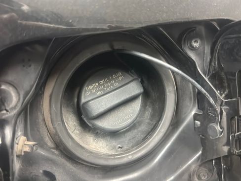Used 2017 Nissan Rogue S FWD image 23