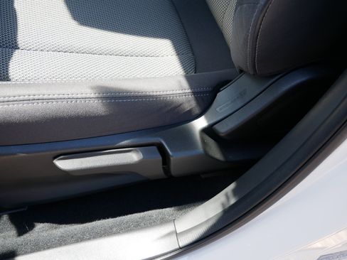 Certified 2024 Subaru Crosstrek 2.0i Premium w/ Crosstrek Mirror Package AWD/4WD image 19