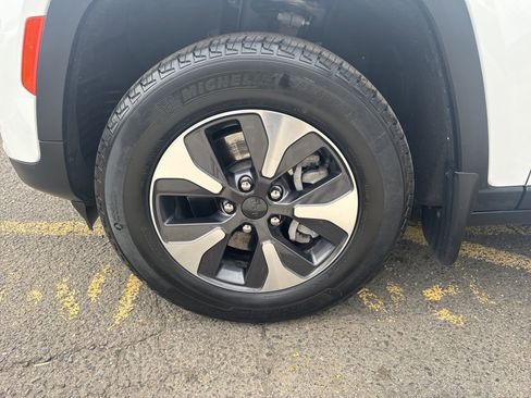 Used 2022 Jeep Grand Cherokee Limited 4xe w/ MOPAR Finishing Package image 14