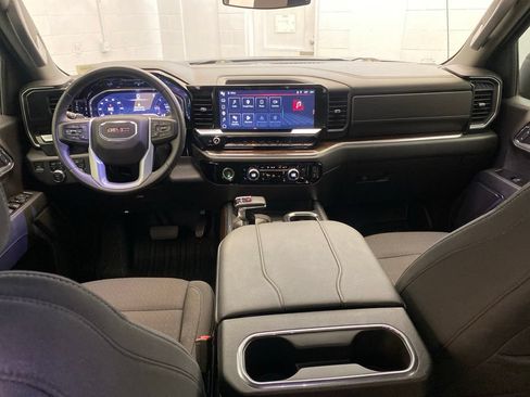Used 2023 GMC Sierra 1500 Elevation w/ X31 Off-Road Package AWD/4WD image 13