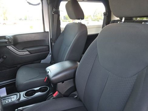 Used 2018 Jeep Wrangler Willys Wheeler image 12