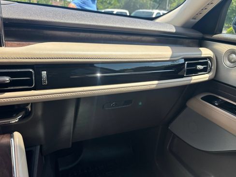 Used 2021 Lincoln Aviator Reserve w/ Equipment Group 201A AWD/4WD image 33