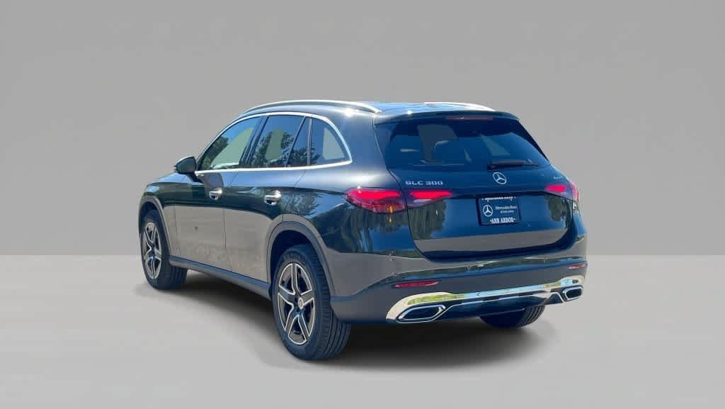 Used 2027 Mercedes-Benz GLC 300 4MATIC image 5