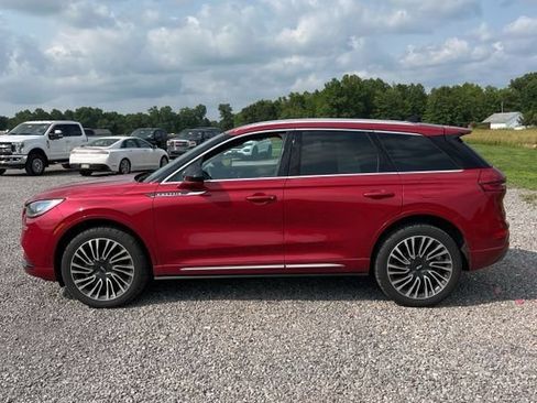 Used 2021 Lincoln Corsair AWD w/ Sport Package image 3