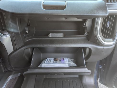 Used 2021 Chevrolet Silverado 1500 LTZ w/ Z71 Off-Road Package image 35