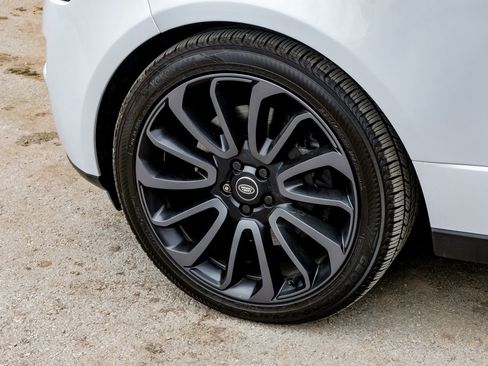 Used 2017 Land Rover Range Rover Supercharged image 62