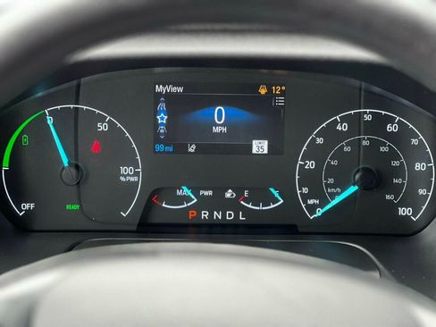 Used 2023 Ford E-Transit T-350 image 17