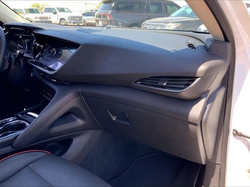 Used 2022 Buick Envision Essence w/ Sport Touring Package image 19