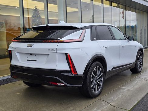 New 2026 Cadillac Lyriq Premium Sport image 5