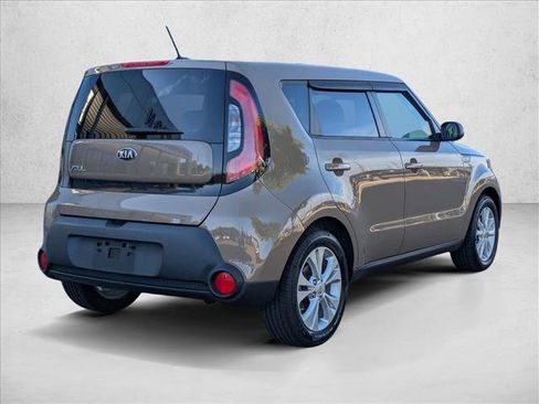 Used 2015 Kia Soul + FWD image 5