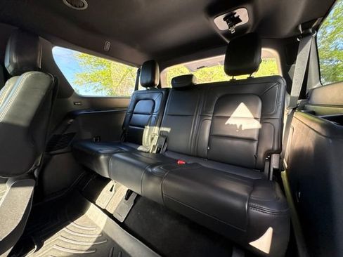 Used 2021 Lincoln Navigator L Reserve AWD/4WD image 17
