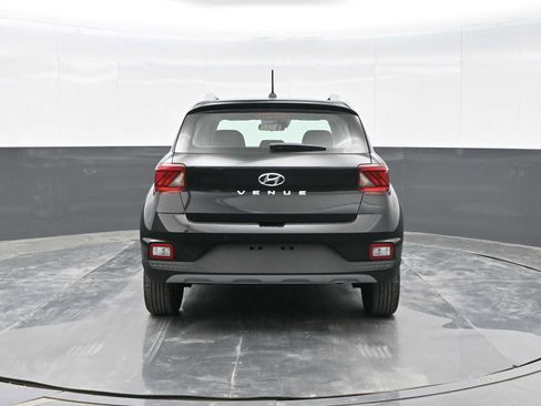 New 2026 Hyundai Venue SEL image 6