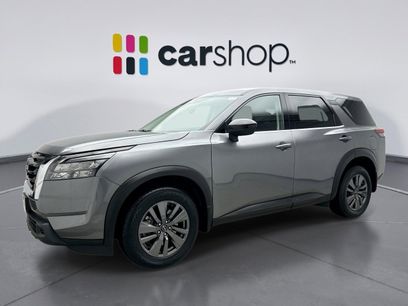 Used 2024 Nissan Pathfinder S w/ Cargo Package