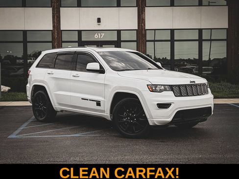 Used 2020 Jeep Grand Cherokee Altitude RWD image 1