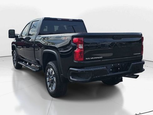 Used 2024 Chevrolet Silverado 2500 Custom w/ Custom Value Package AWD/4WD image 6
