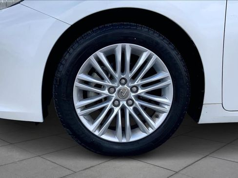 Used 2015 Lexus ES 350 w/ Luxury Package image 11