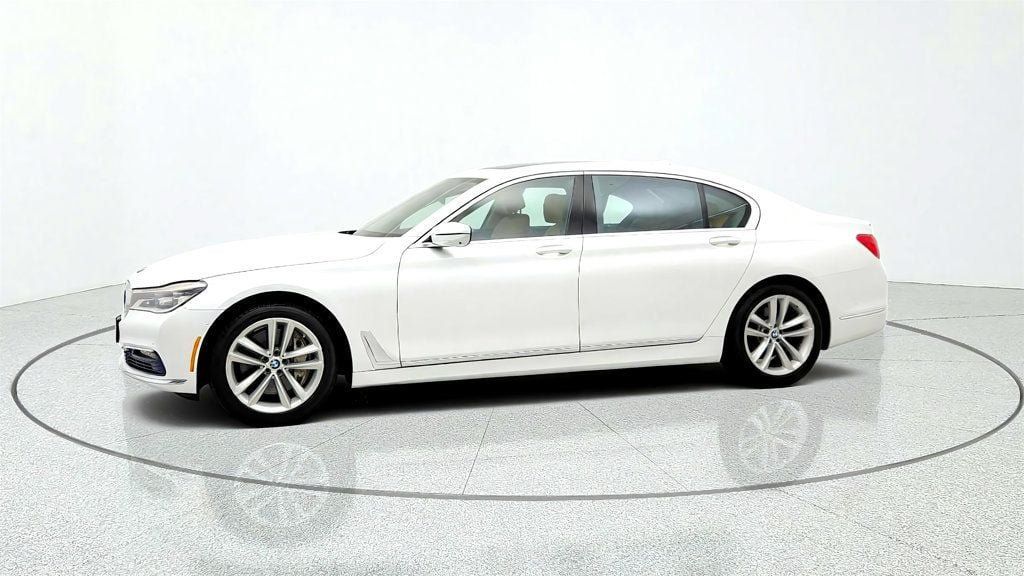 Used 2016 BMW 750i xDrive AWD/4WD image 8
