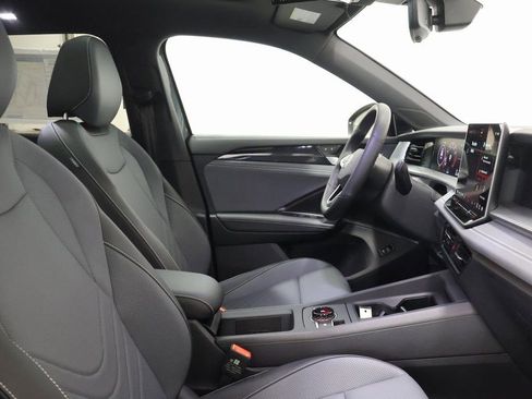 New 2026 Volkswagen Tiguan SE R-Line image 21