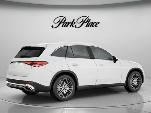 Used 2026 Mercedes-Benz GLC 300 image 22