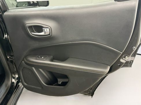 Used 2019 Jeep Compass Sport AWD/4WD image 31