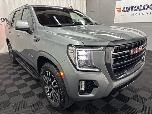 Used 2024 GMC Yukon AT4 w/ Technology Package image 2