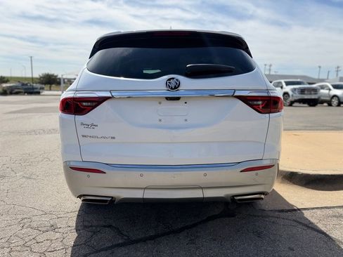 Used 2024 Buick Enclave Premium FWD image 5