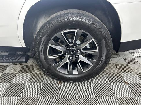 Used 2023 Chevrolet Tahoe Z71 w/ Z71 Off-Road Package AWD/4WD image 21