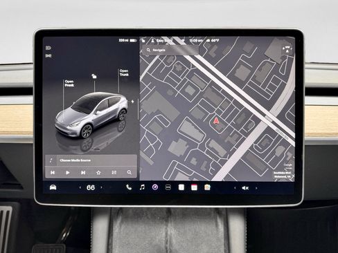 Used 2025 Tesla Model Y Long Range image 10