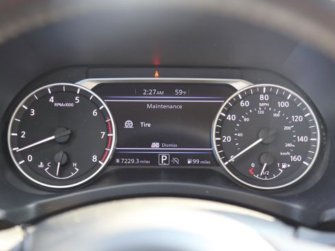 Used 2025 Nissan Sentra SV w/ SV Premium Package image 10