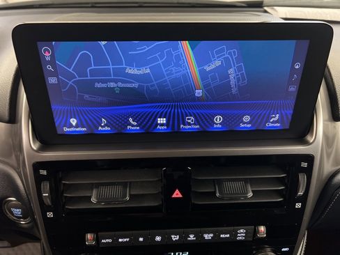 Used 2023 Lexus GX 460 Premium image 9