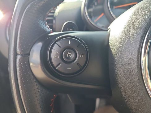 Used 2019 MINI Cooper Clubman S image 32