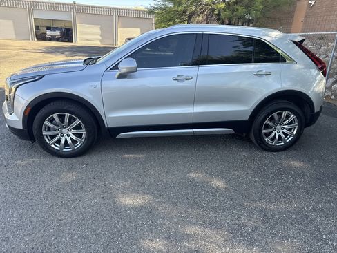 Used 2020 Cadillac XT4 Premium Luxury AWD/4WD image 4