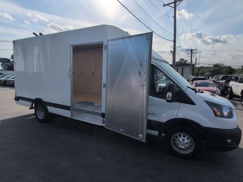 New 2026 Ford Transit 350 DRW RWD image 36