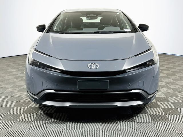 Certified 2024 Toyota Prius LE FWD image 3