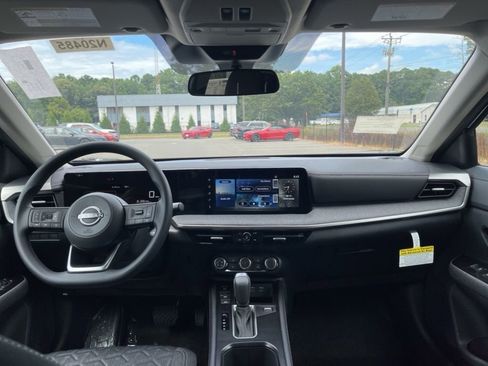 New 2026 Nissan Kicks SV w/ Interior Electronics Package image 6