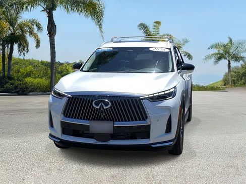 Certified 2026 INFINITI QX60 Luxe w/ Cargo Package FWD image 6