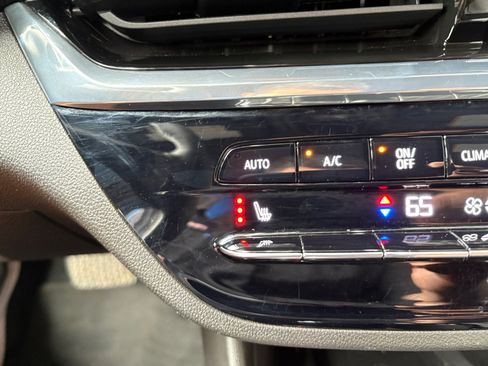 Used 2025 Buick Envista Avenir image 22