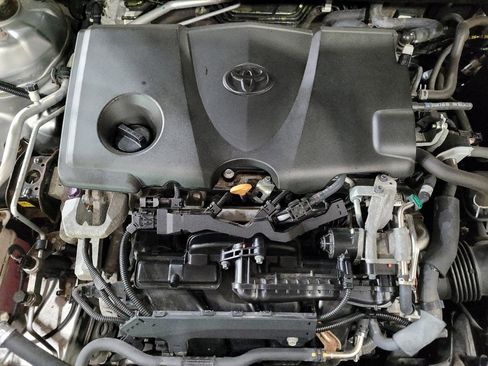 Used 2018 Toyota Camry LE w/ Convenience Package image 30