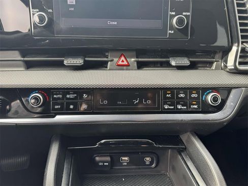 Used 2023 Kia Sportage LX image 27